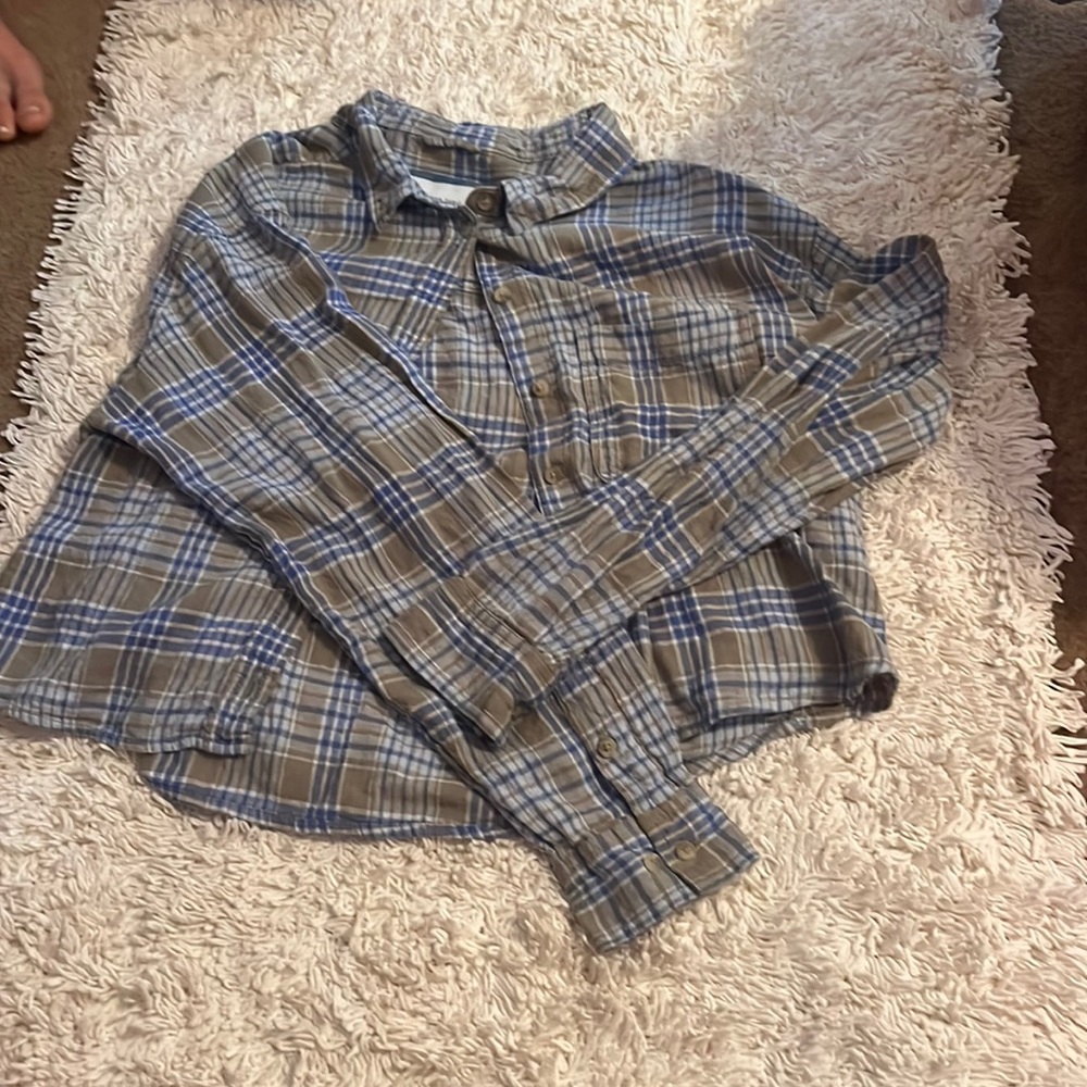 American eagle button up